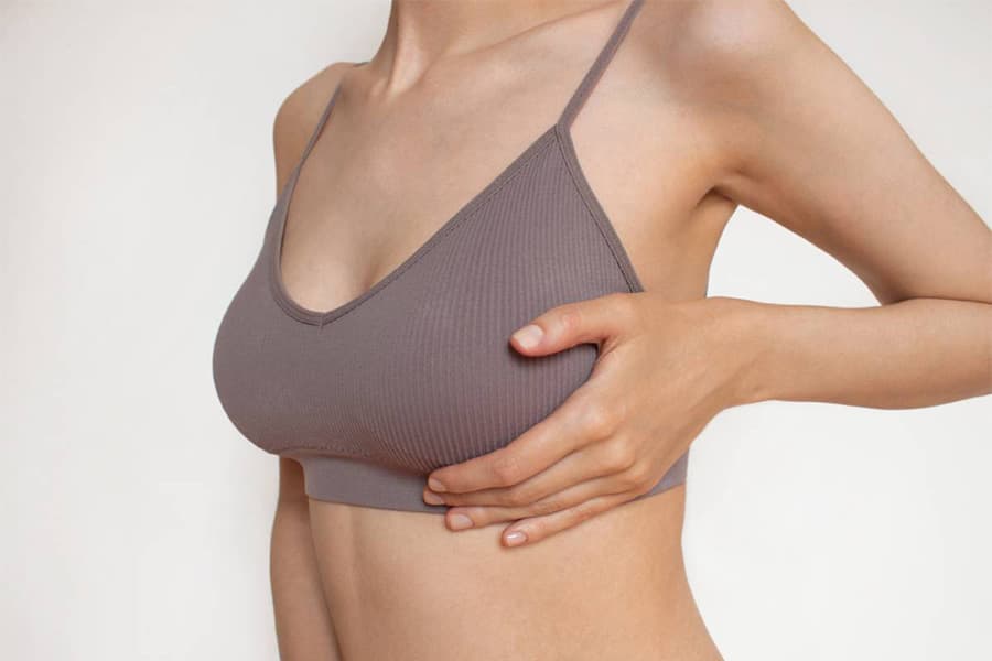 L’augmentation mammaire par lipofilling ou injection de graisse dans les seins